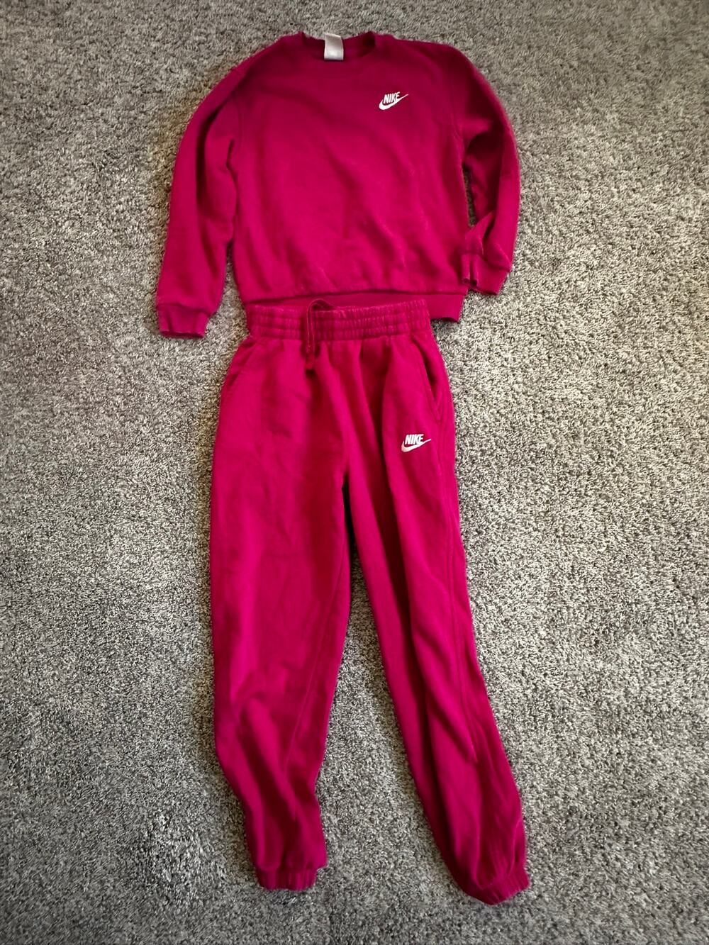 Nike Girls Size Medium M 10-12 Magenta Pink Fleece Sweatshirt Sweatpants Set